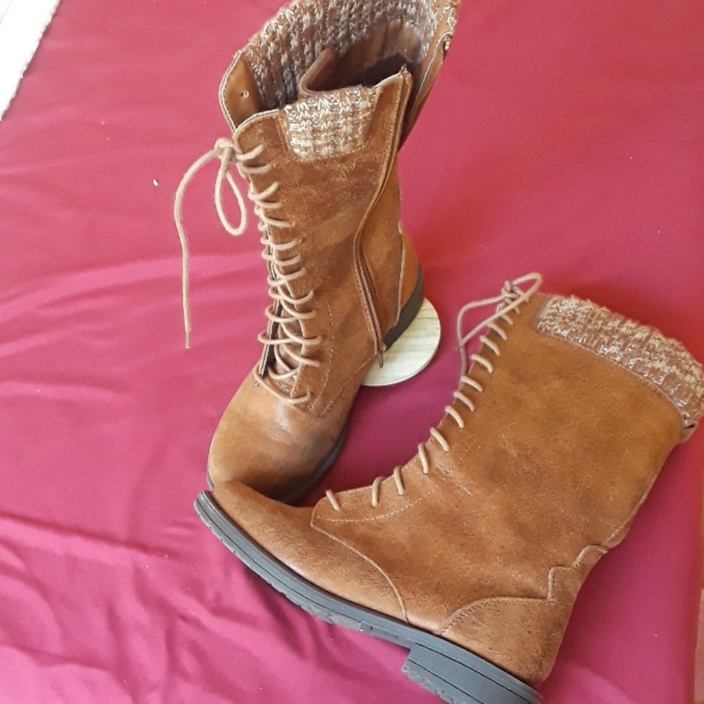 Kids boots